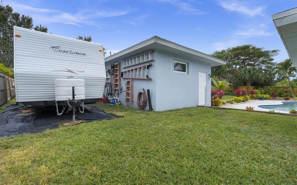 NORTH RIVER SHORES - Residential