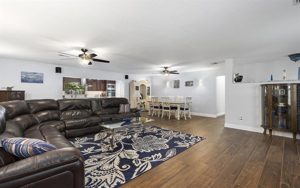 NORTH RIVER SHORES - Residential