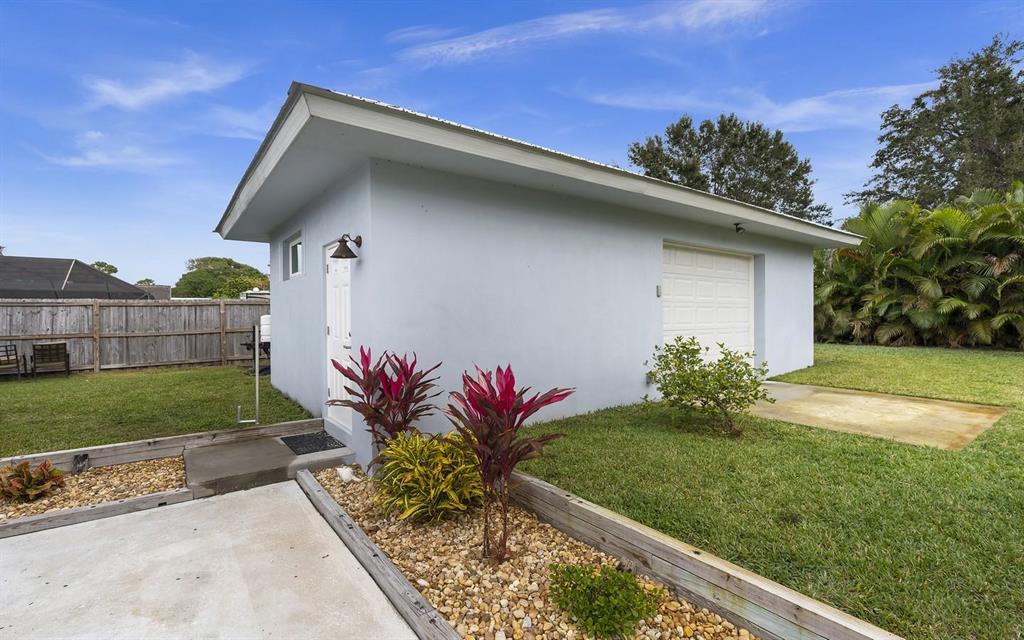 NORTH RIVER SHORES - Residential