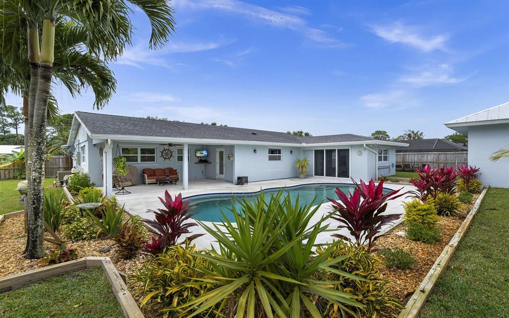 NORTH RIVER SHORES - Residential