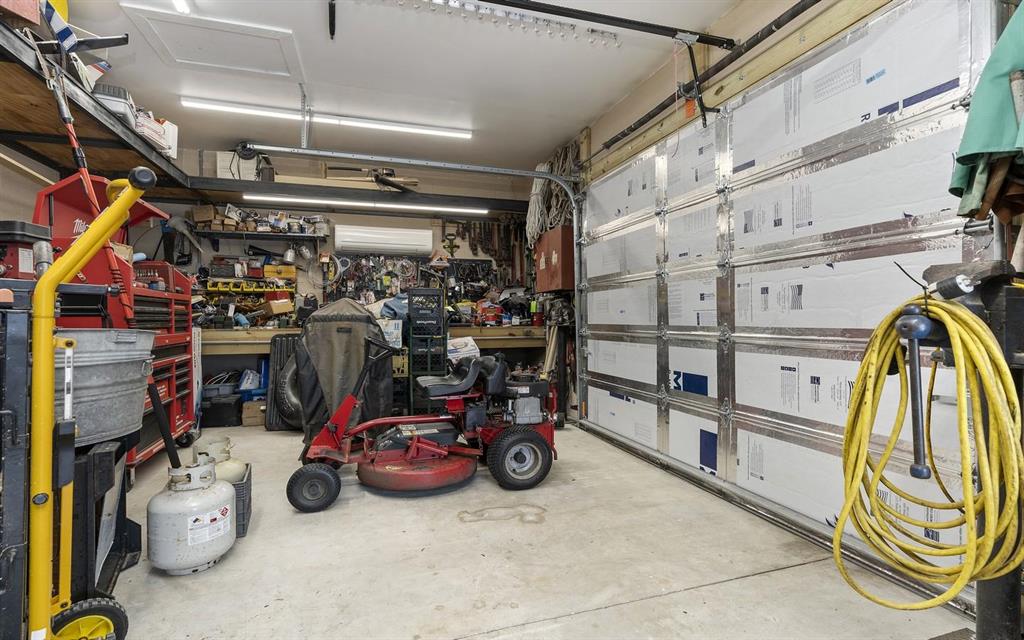 NORTH RIVER SHORES - Residential