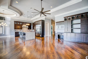 ROYAL PALM YACHT & COUNTR - Residential