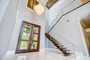 ROYAL PALM YACHT & COUNTR - Residential