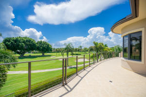 ROYAL PALM YACHT & COUNTR - Residential