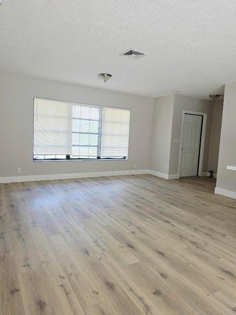 Tiny photo for 8 NE 9th Avenue, Deerfield Beach, FL 33441 (MLS # B26035412)
