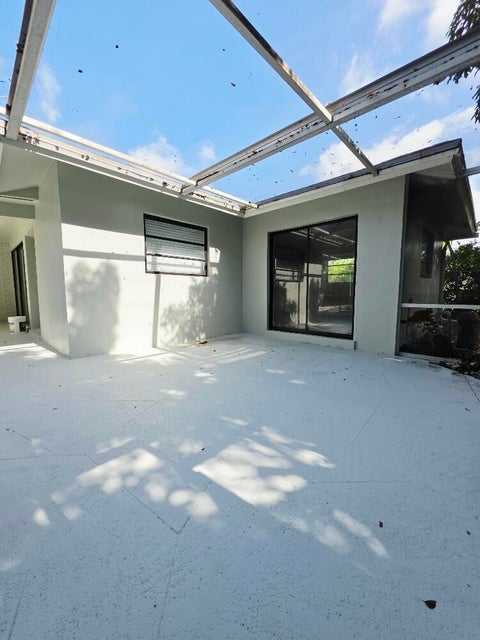 Tiny photo for 8 NE 9th Avenue, Deerfield Beach, FL 33441 (MLS # B26035412)