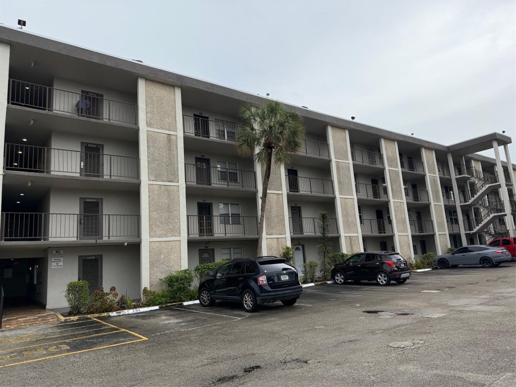 Cypress Chase condo 3 - Residential