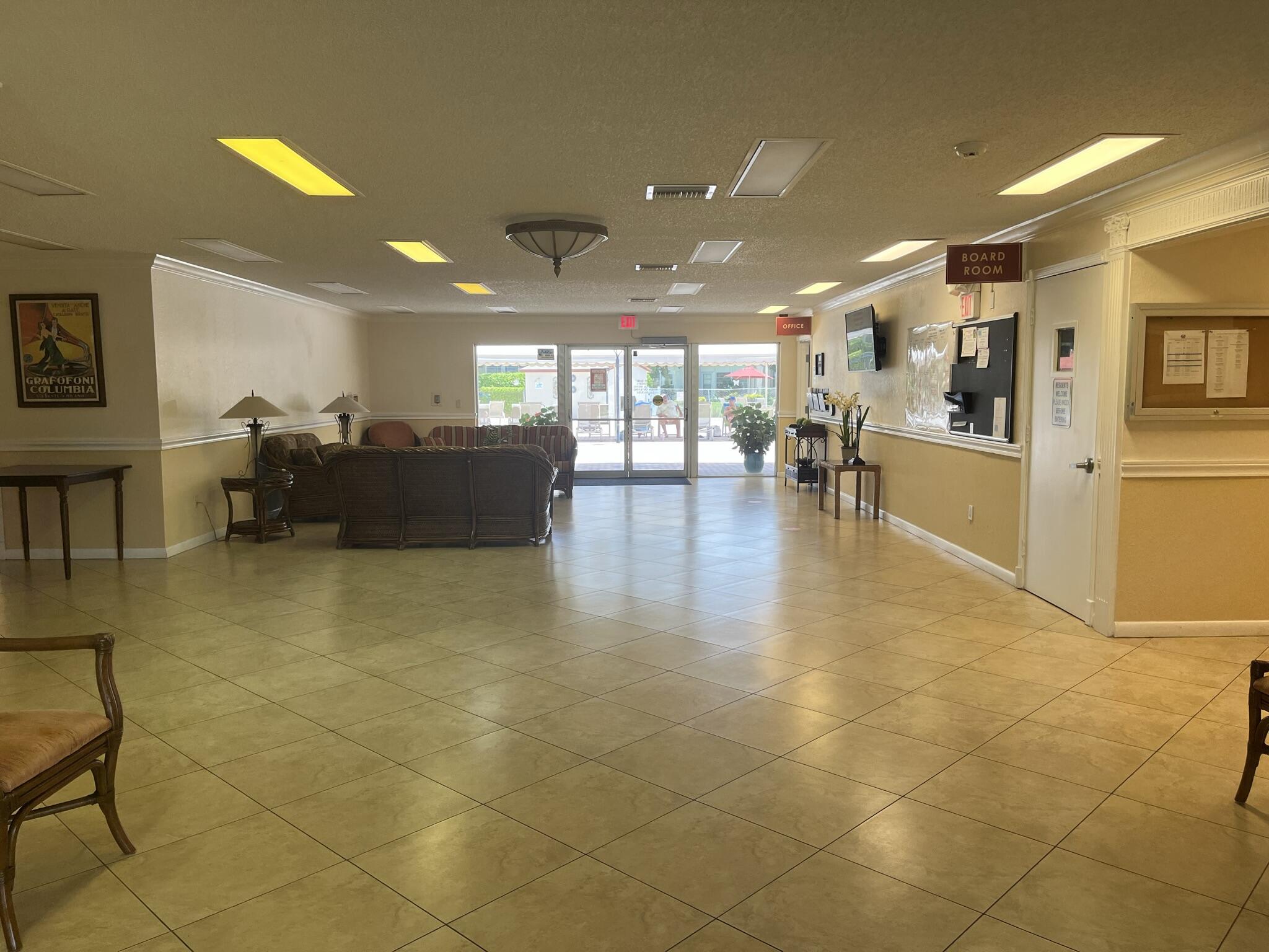 VILLAGES OF ORIOLE ABBEY CONDO - Residential Lease