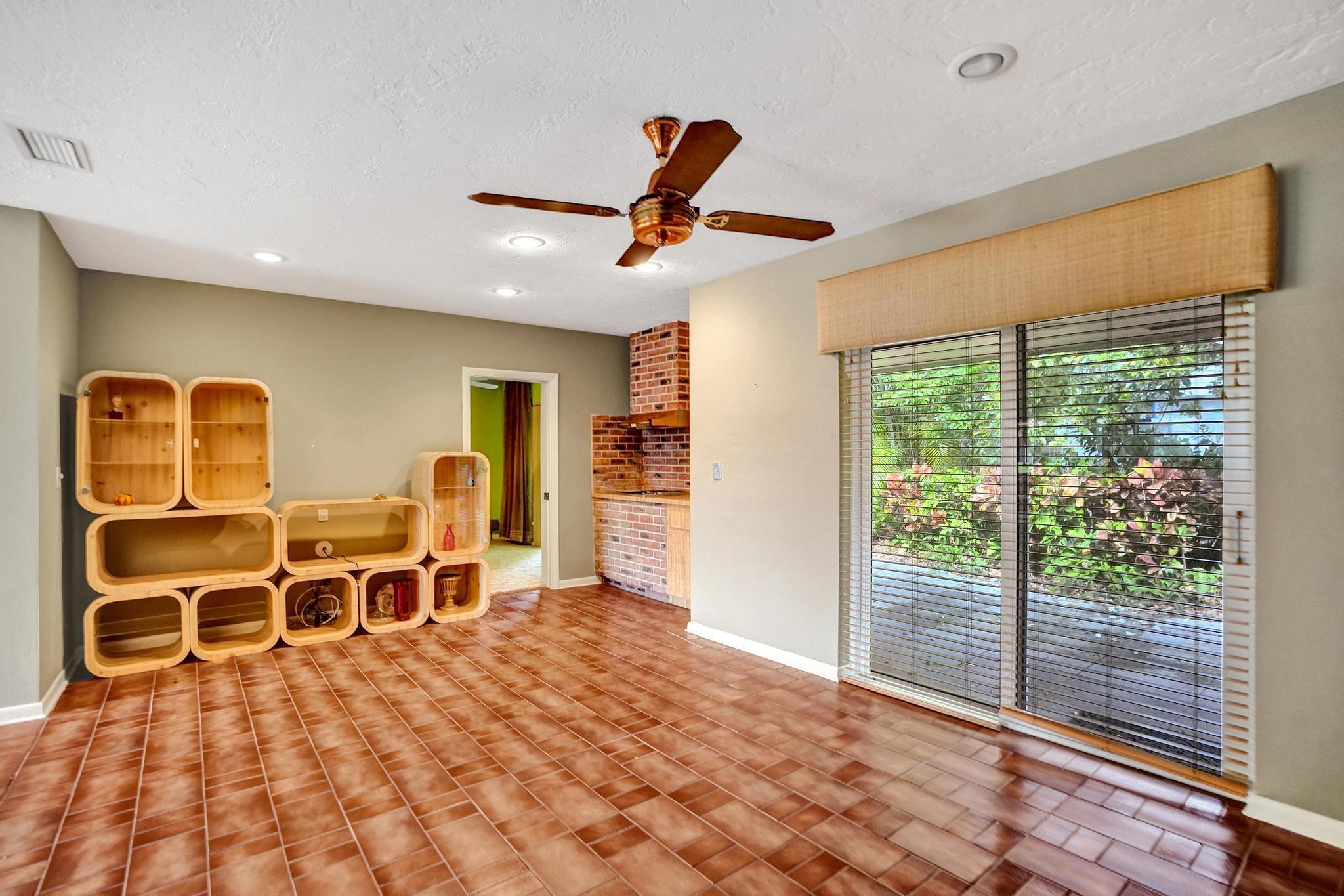 WOODLANDS SEC SIX - Residential