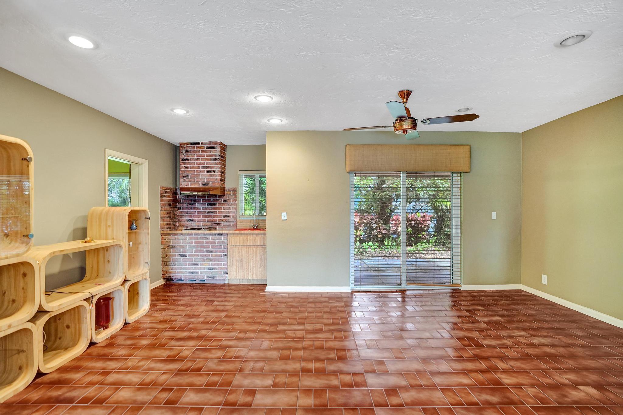 WOODLANDS SEC SIX - Residential