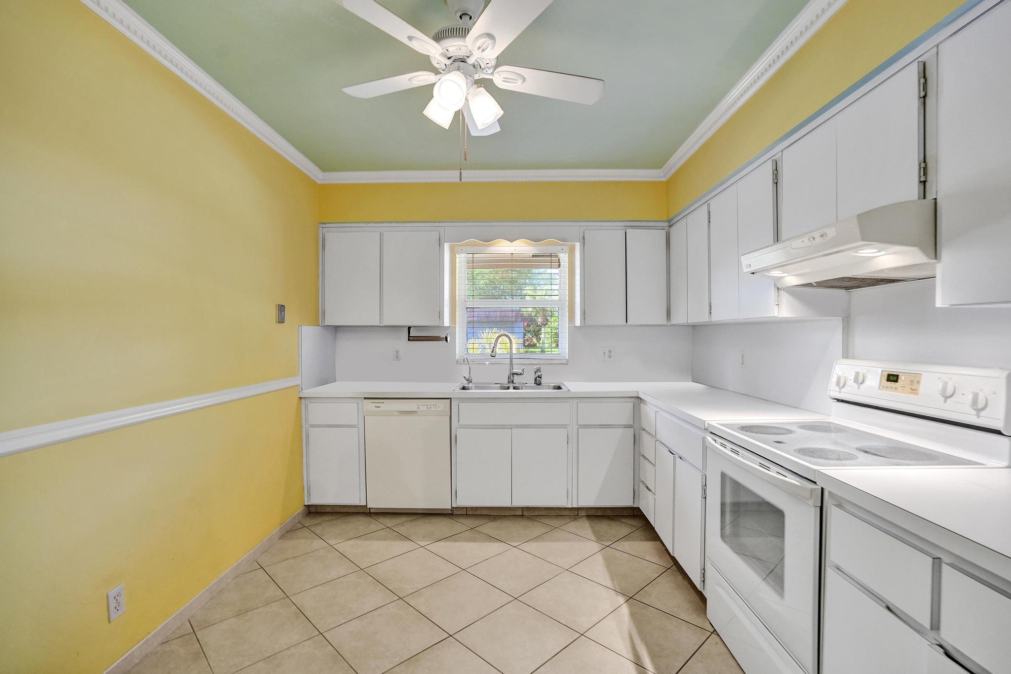 WOODLANDS SEC SIX - Residential