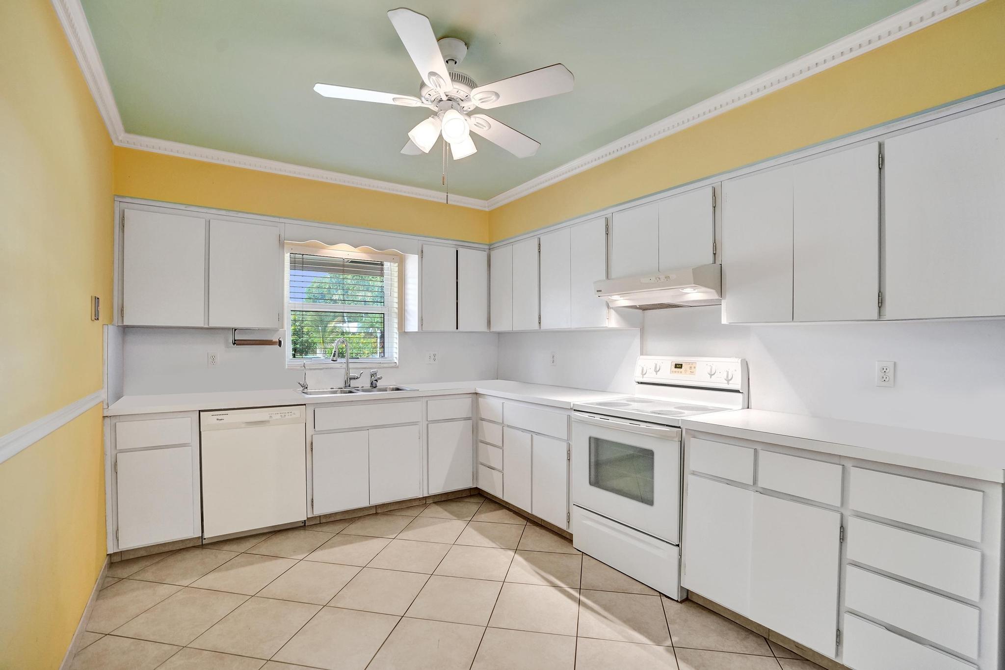 WOODLANDS SEC SIX - Residential