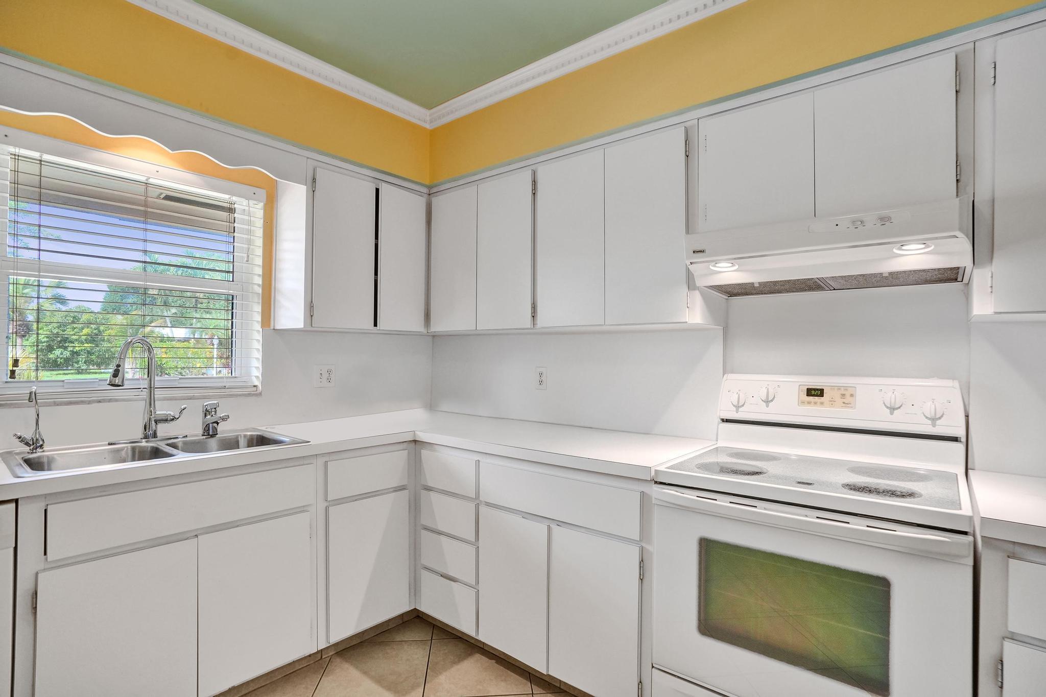 WOODLANDS SEC SIX - Residential