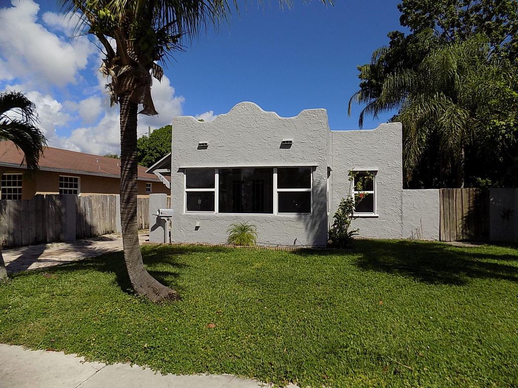 Photo of 717 Hansen Street, West Palm Beach, FL 33405 (MLS # R11133126)