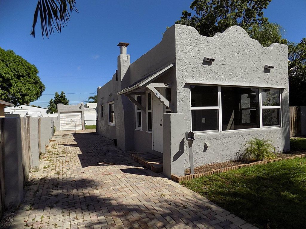 Photo of 717 Hansen Street, West Palm Beach, FL 33405 (MLS # R11133126)