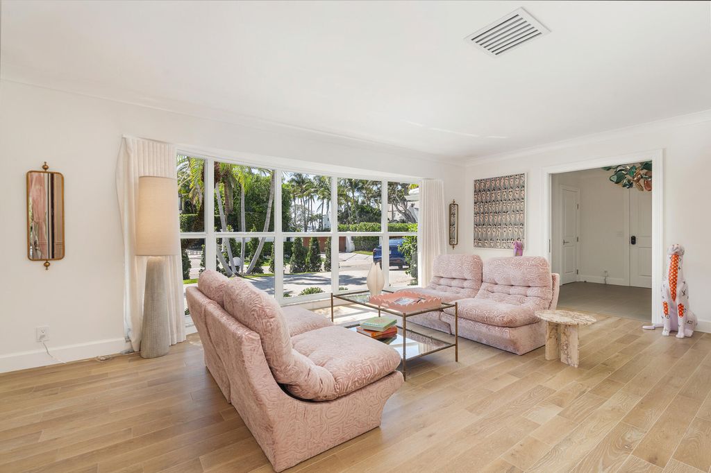 Photo of 1465 N Lake Way, Palm Beach, FL 33480 (MLS # B26026050)
