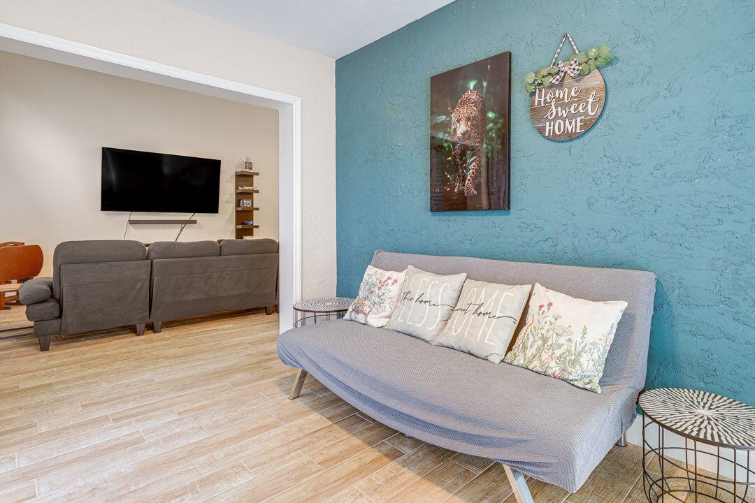 LA MARIPOSA - Residential