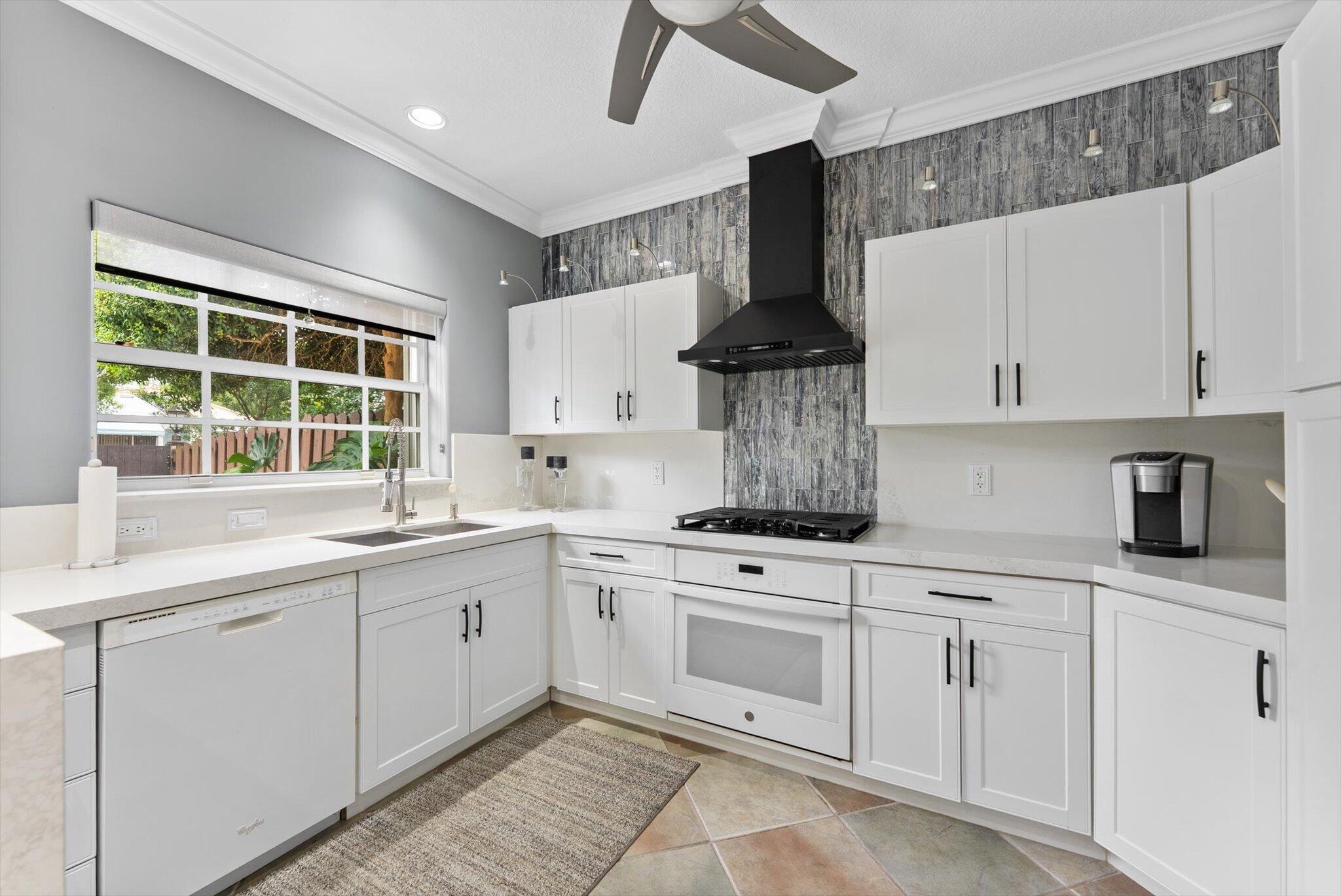 RESUB BLKS 9-12 HOLMBERG - Residential