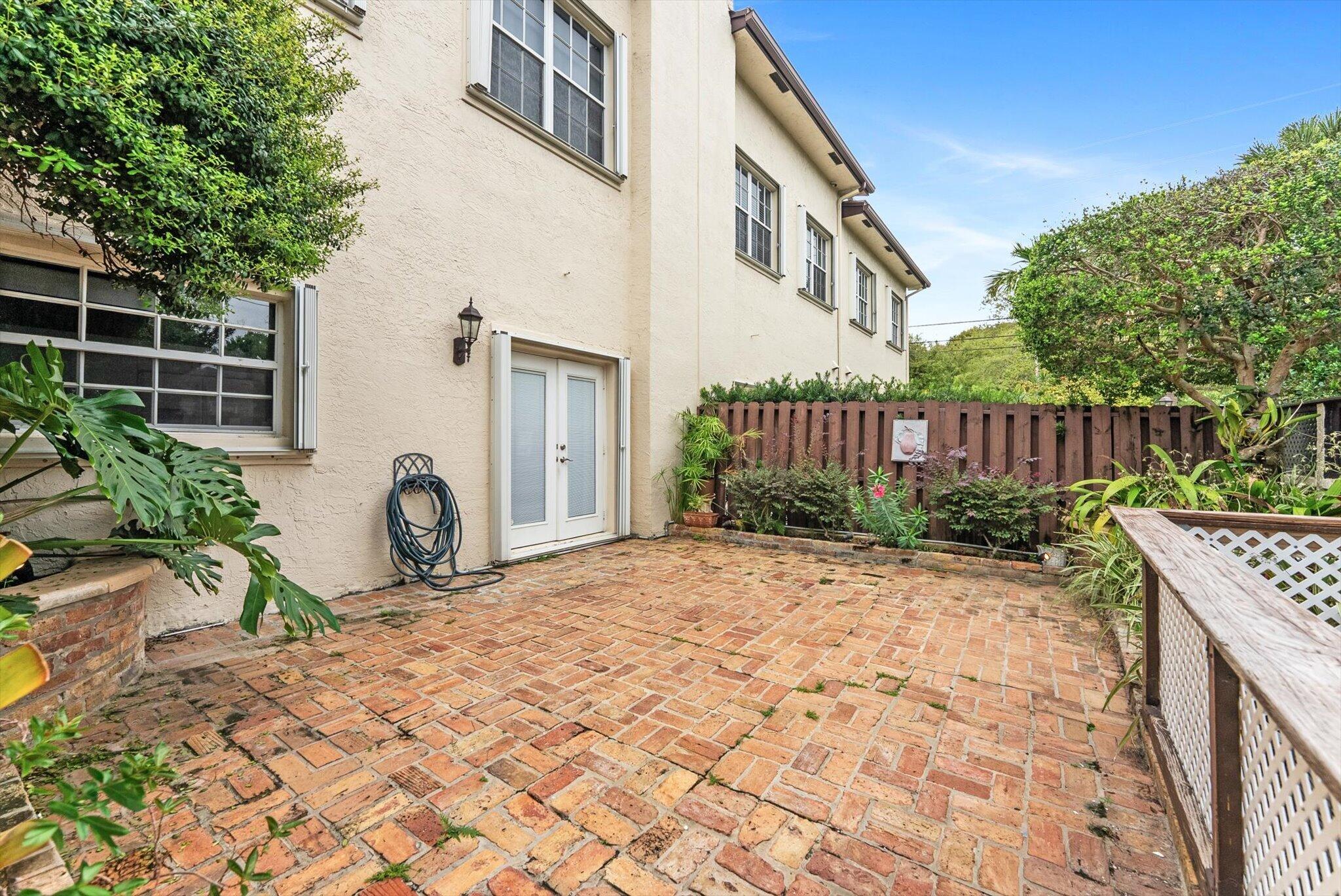 RESUB BLKS 9-12 HOLMBERG - Residential