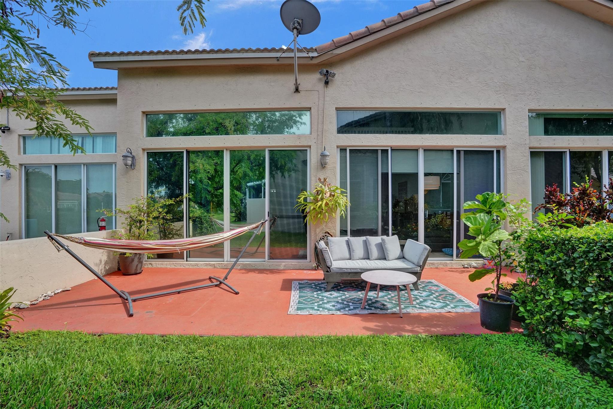 MADISON LAKES - Residential