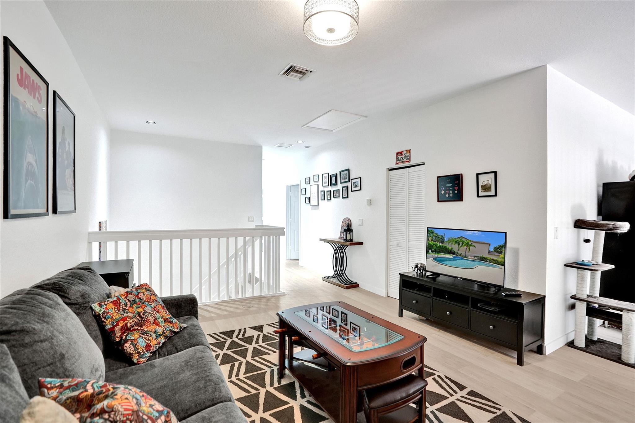 MADISON LAKES - Residential