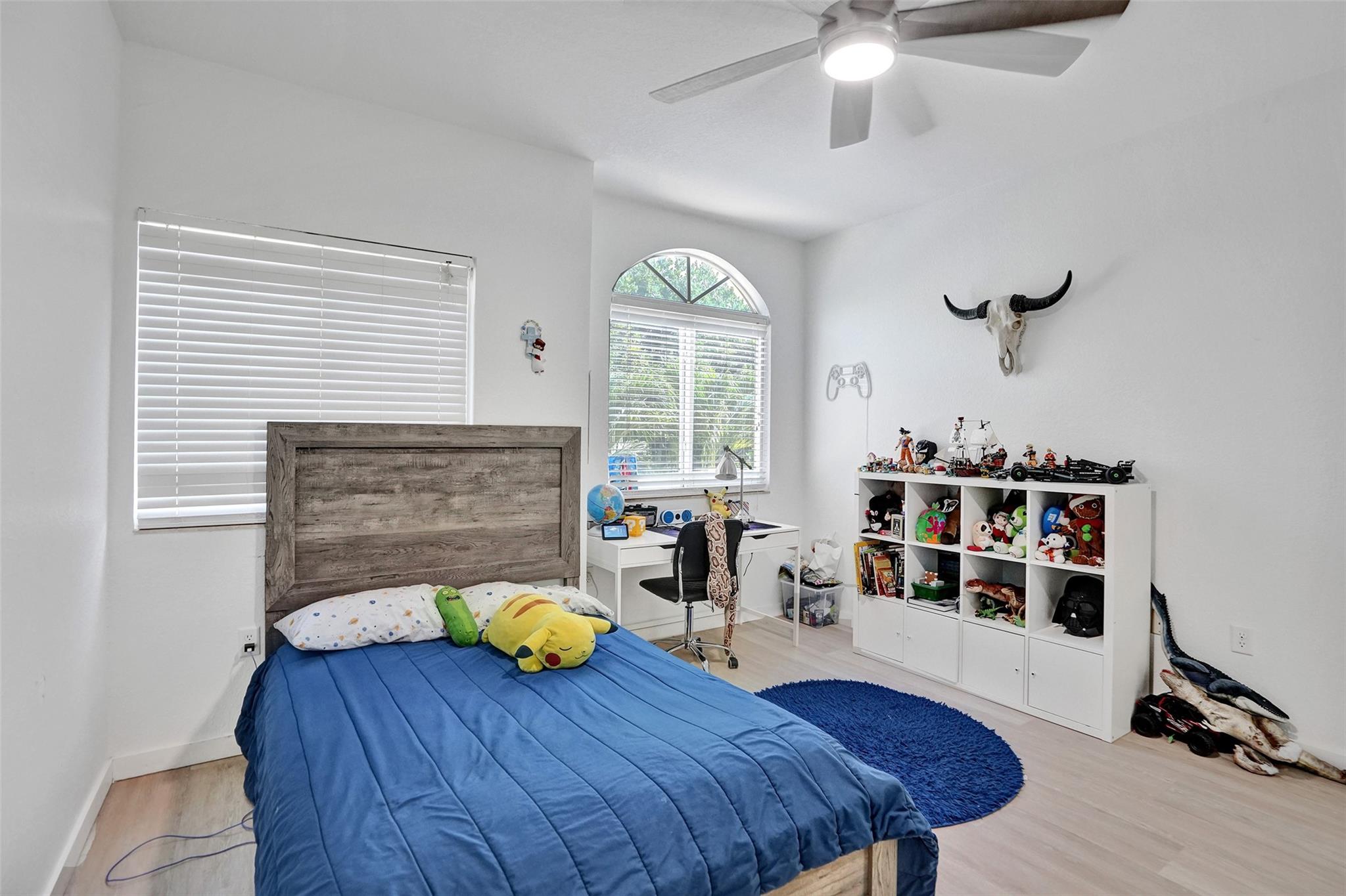 MADISON LAKES - Residential