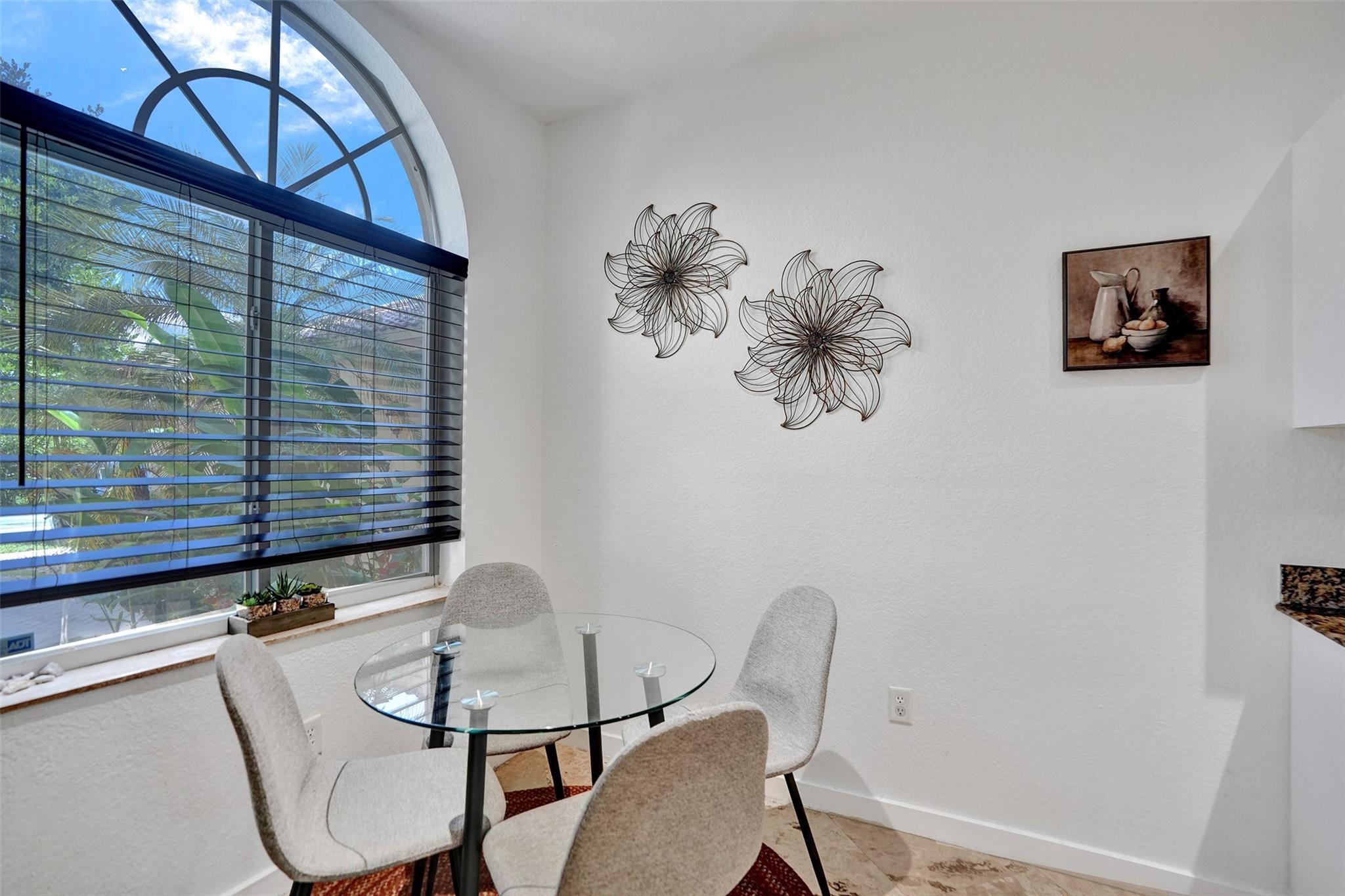 MADISON LAKES - Residential