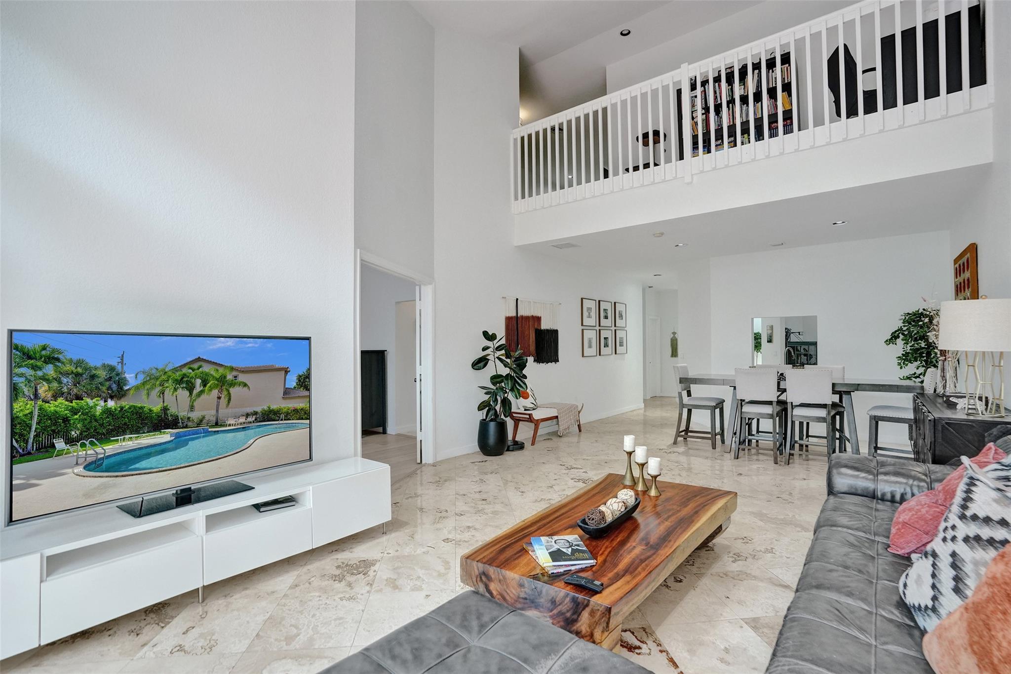 MADISON LAKES - Residential