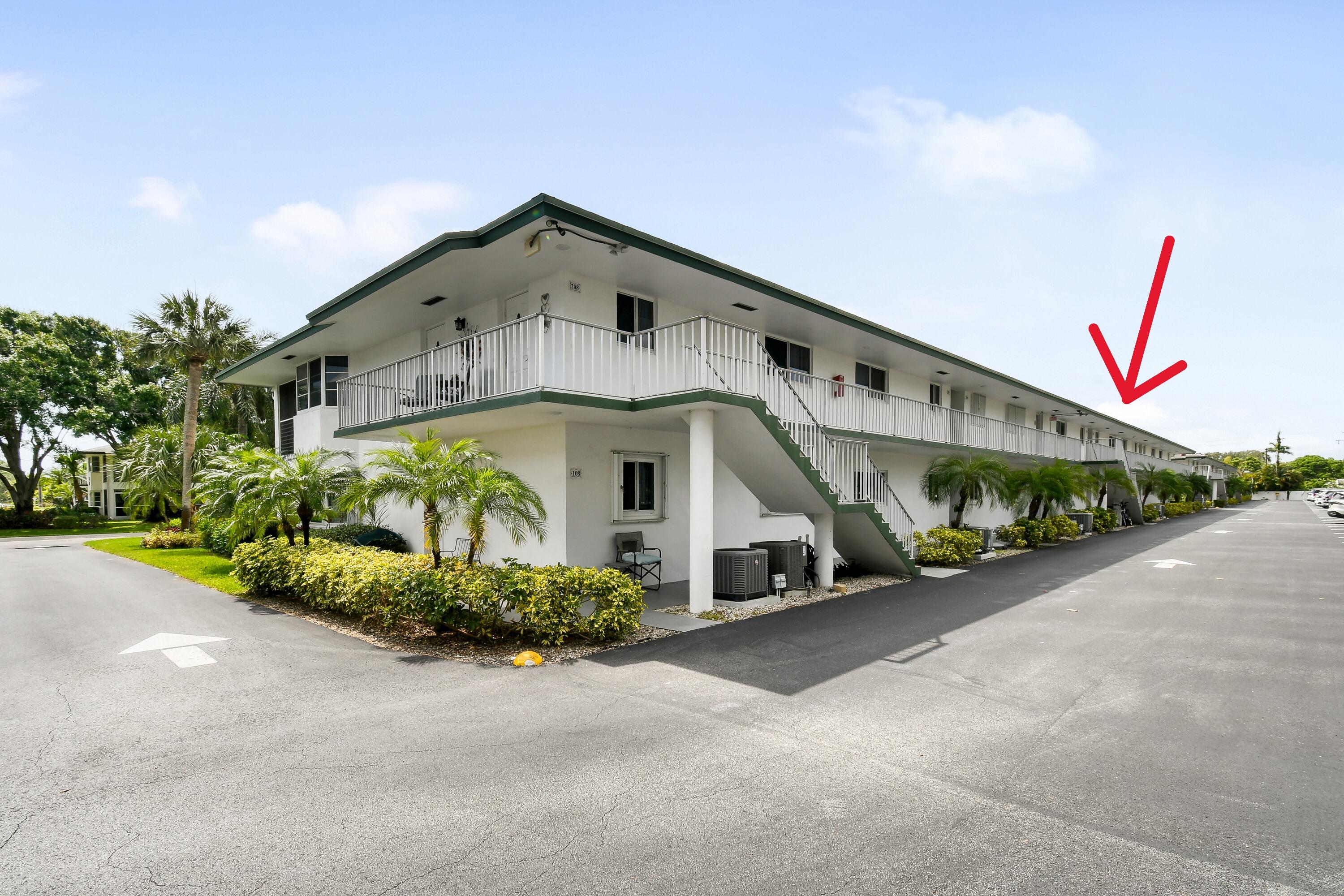 TEQUESTA GARDEN CONDO 6 - Residential