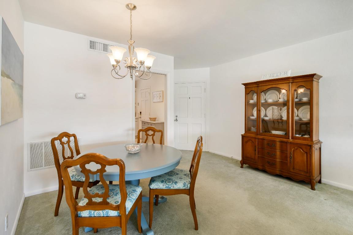 TEQUESTA GARDEN CONDO 6 - Residential