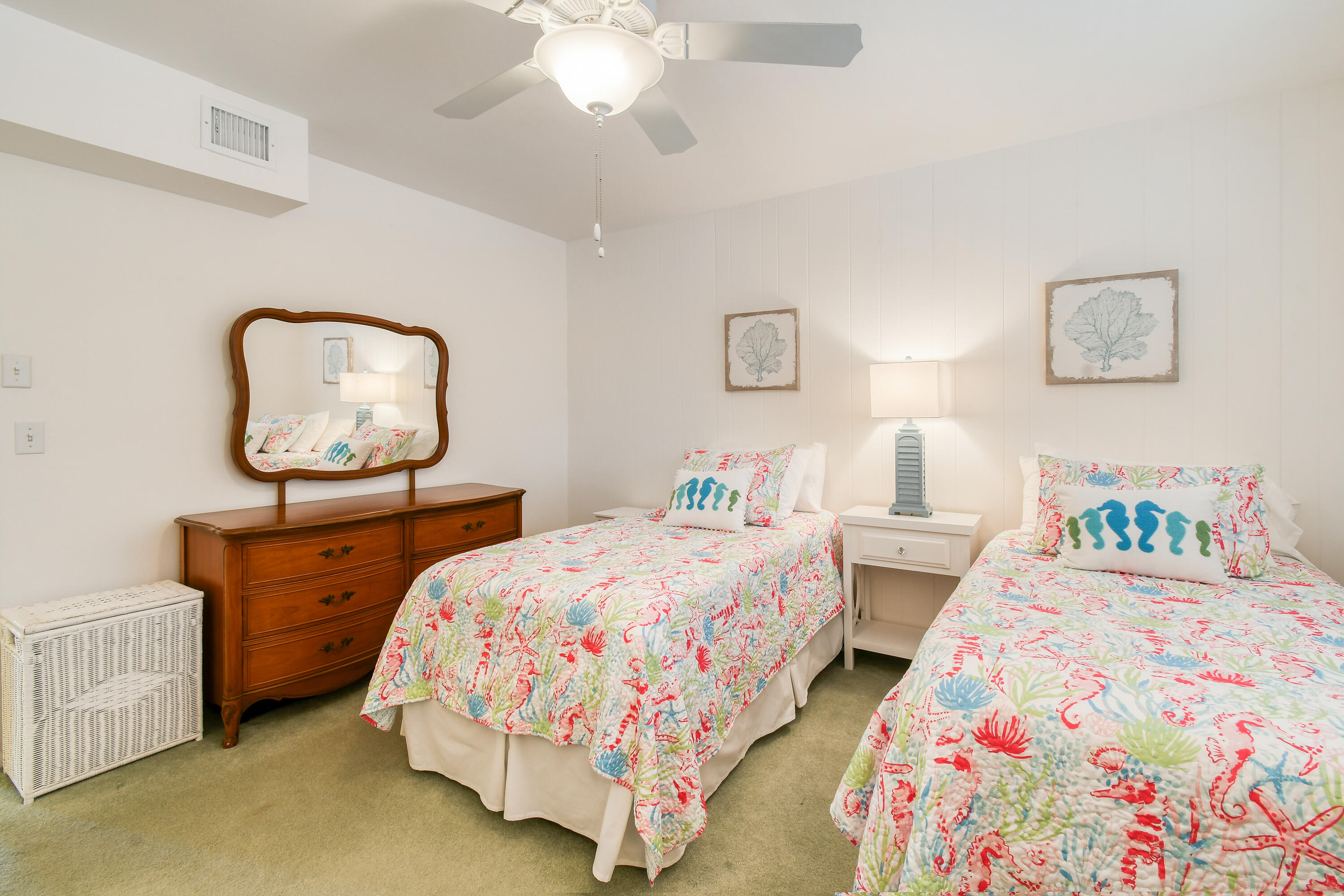 TEQUESTA GARDEN CONDO 6 - Residential