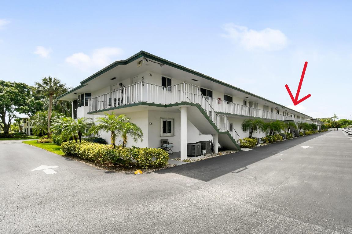 TEQUESTA GARDEN CONDO 6 - Residential