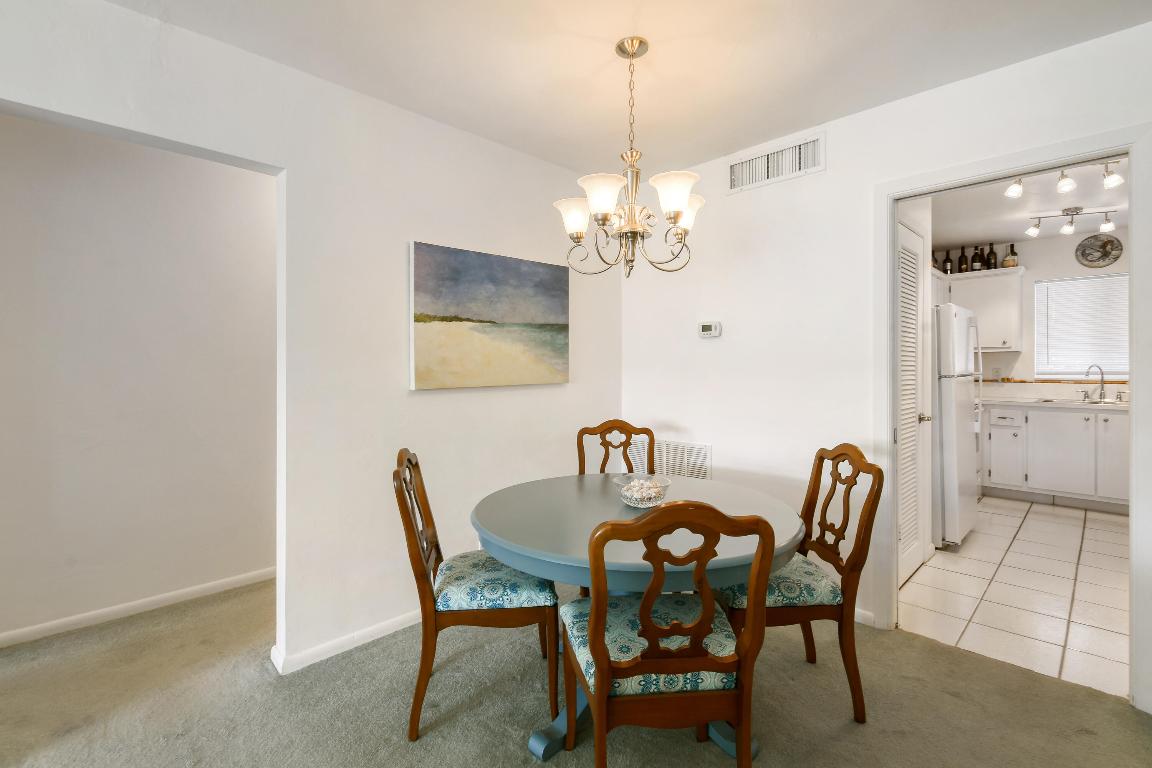 TEQUESTA GARDEN CONDO 6 - Residential