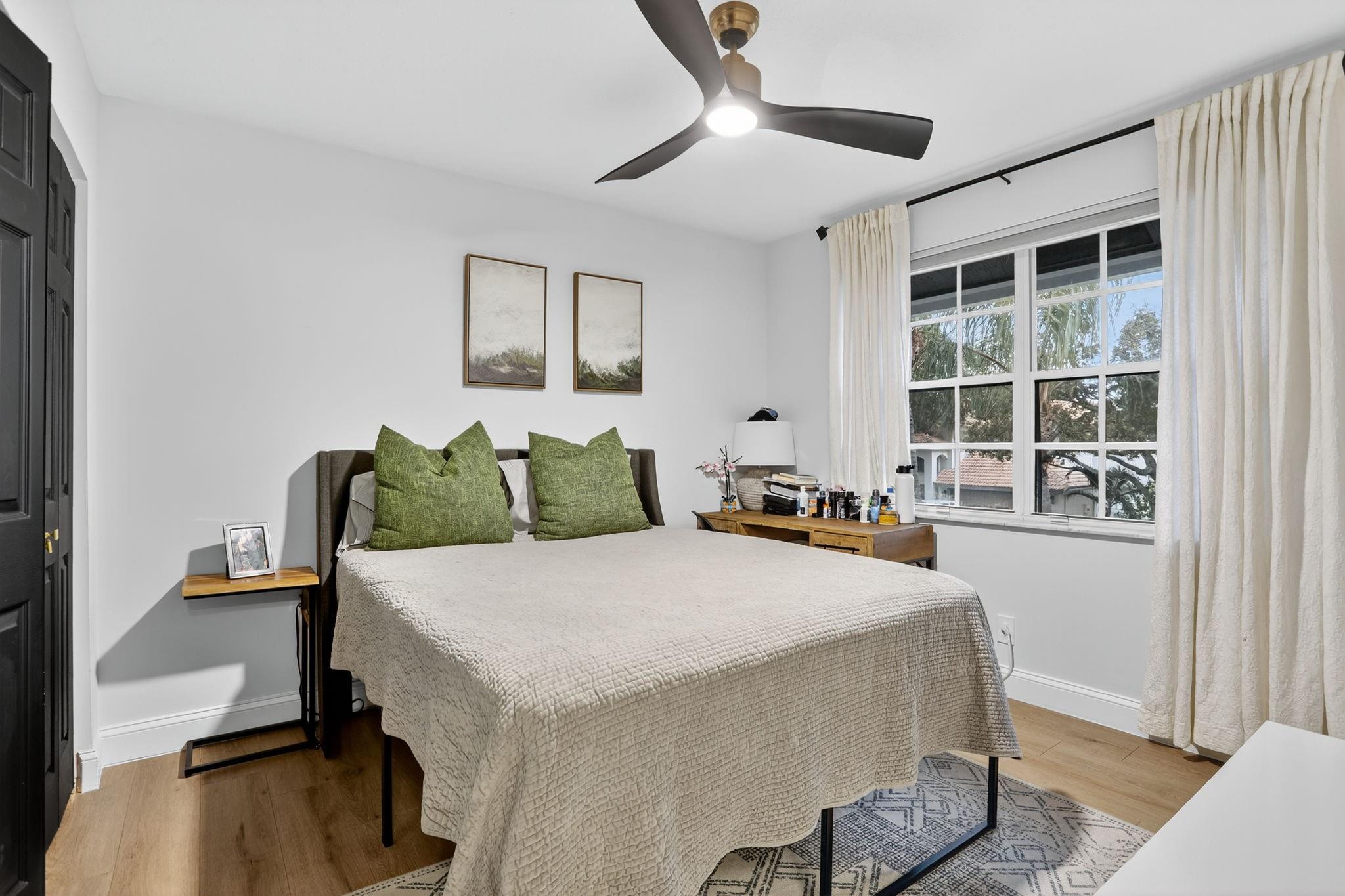 HILLSBORO COUNTRY CLUB - Residential