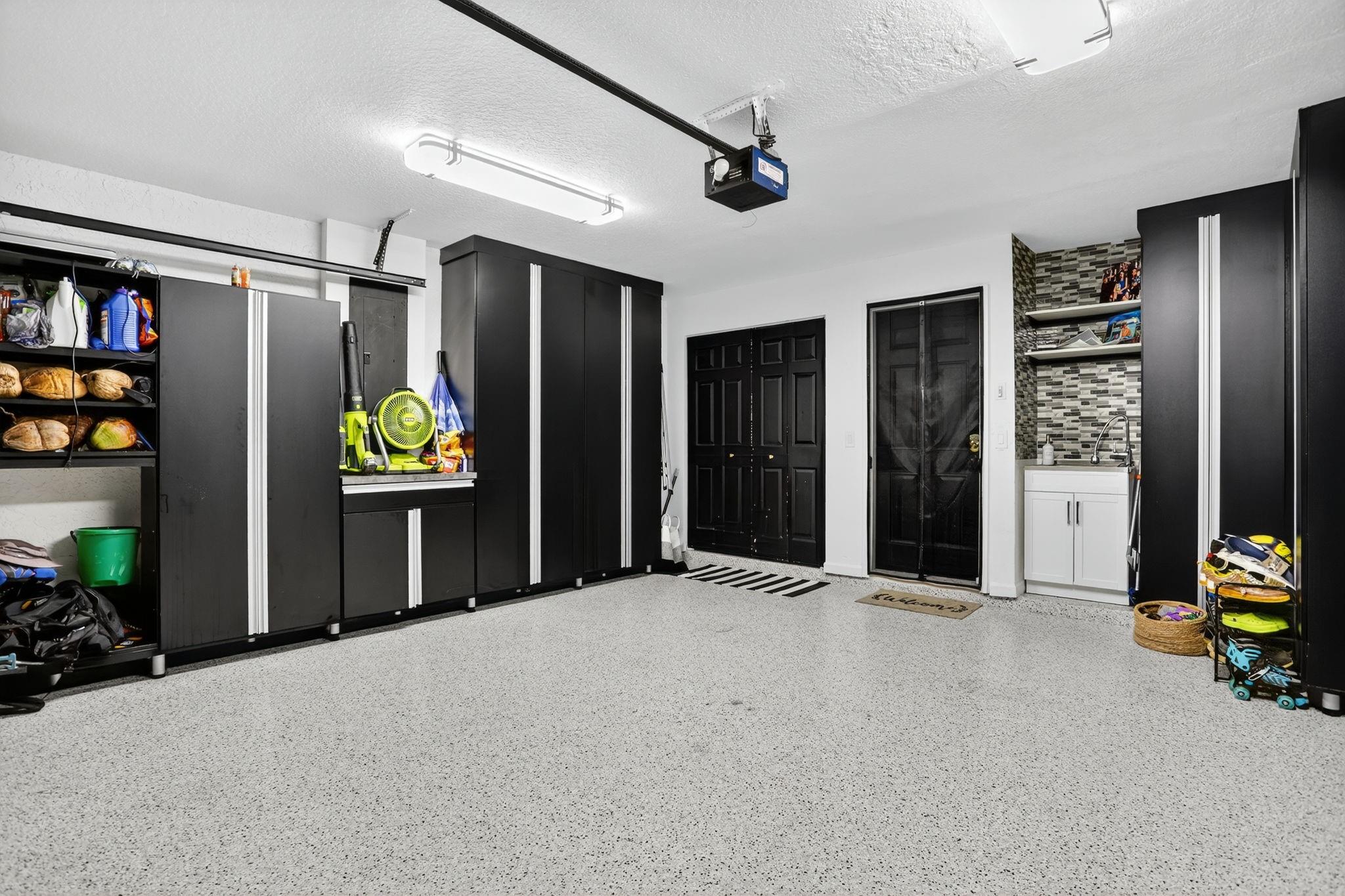 HILLSBORO COUNTRY CLUB - Residential