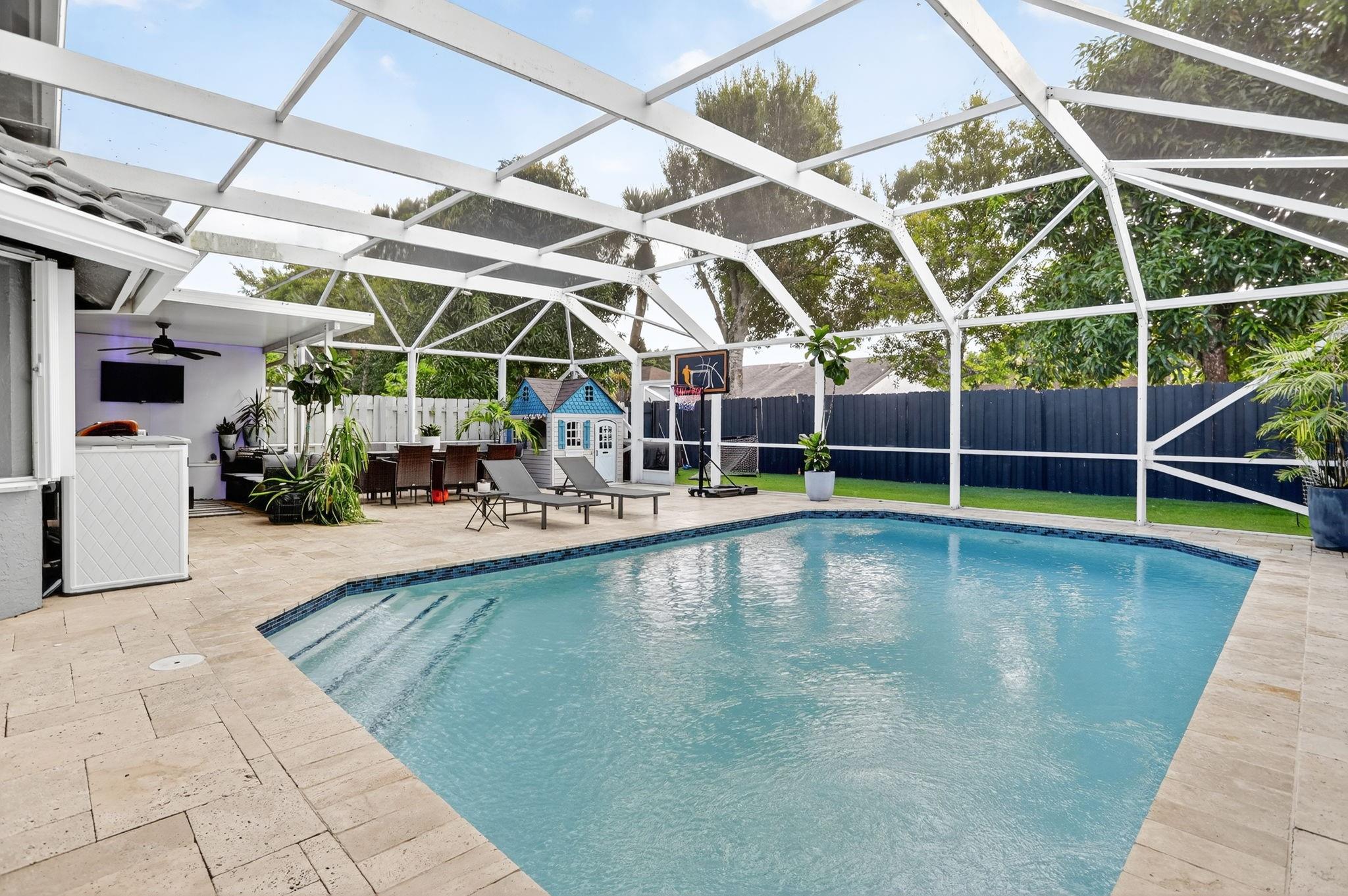 HILLSBORO COUNTRY CLUB - Residential