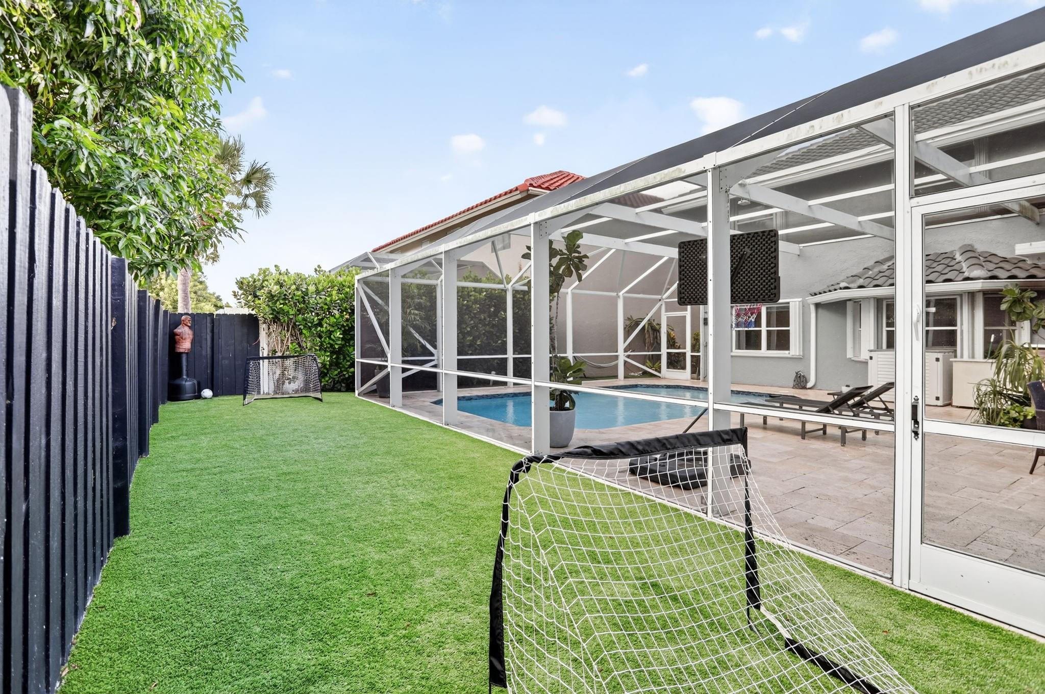 HILLSBORO COUNTRY CLUB - Residential