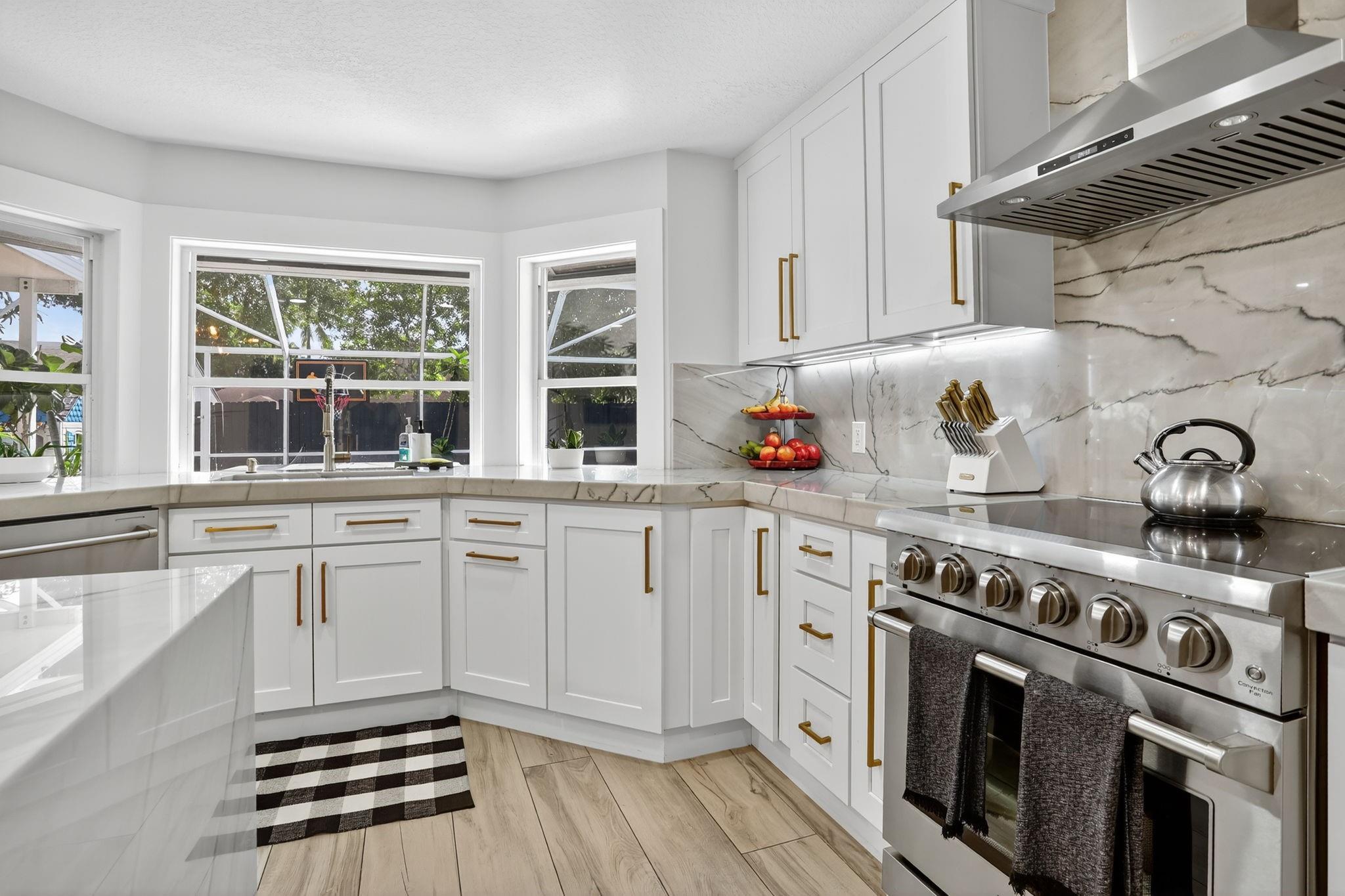 HILLSBORO COUNTRY CLUB - Residential