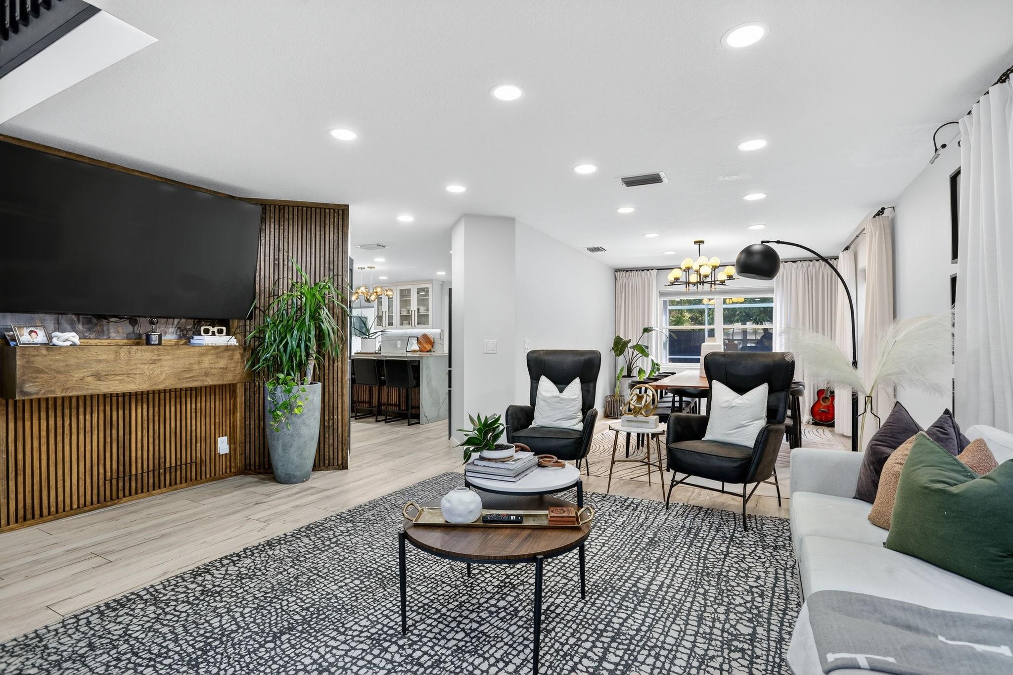 HILLSBORO COUNTRY CLUB - Residential