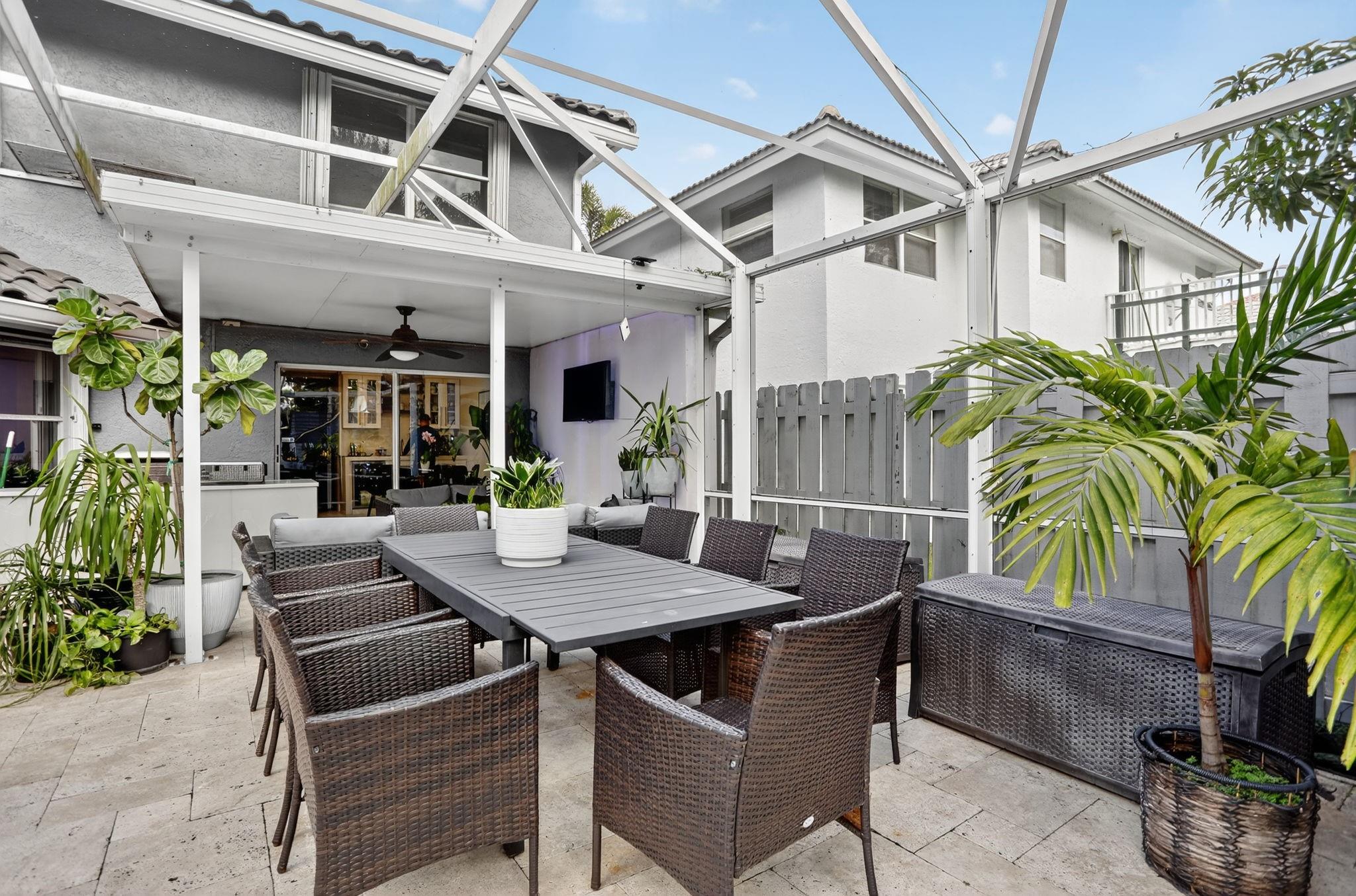 HILLSBORO COUNTRY CLUB - Residential