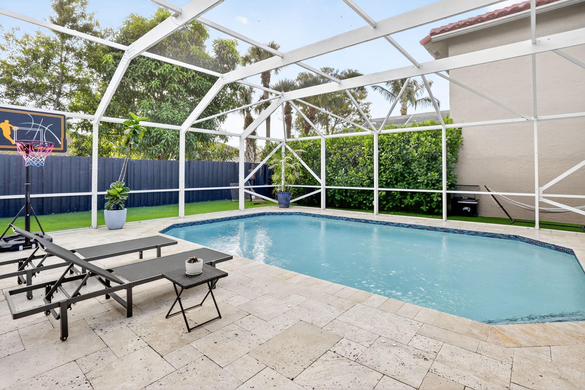 HILLSBORO COUNTRY CLUB - Residential