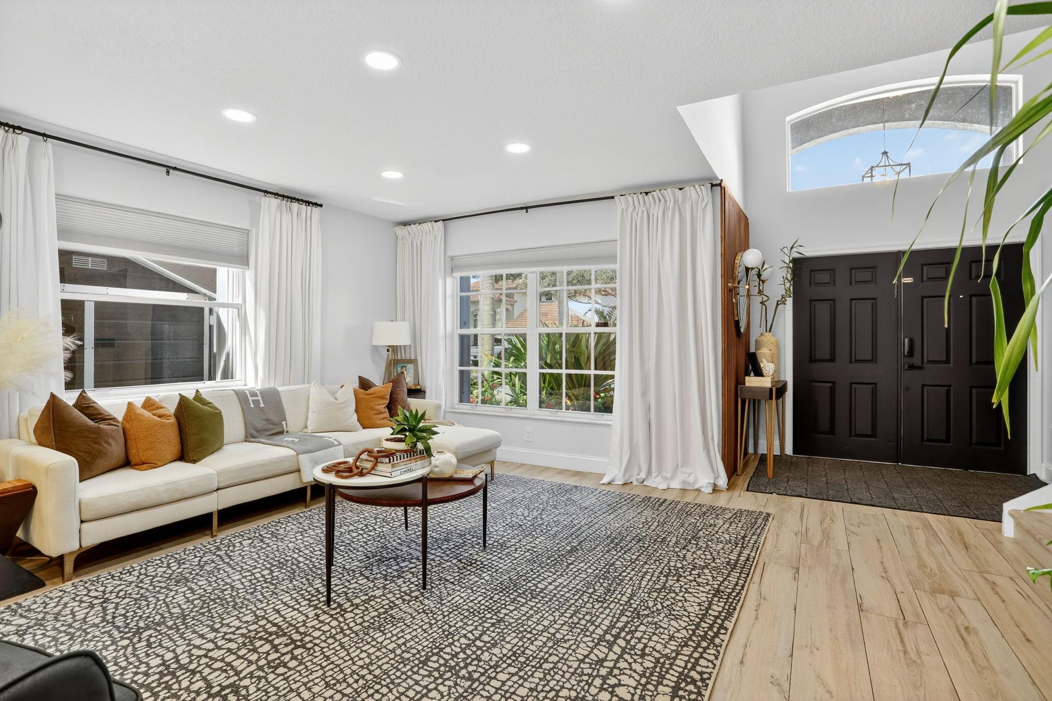 HILLSBORO COUNTRY CLUB - Residential