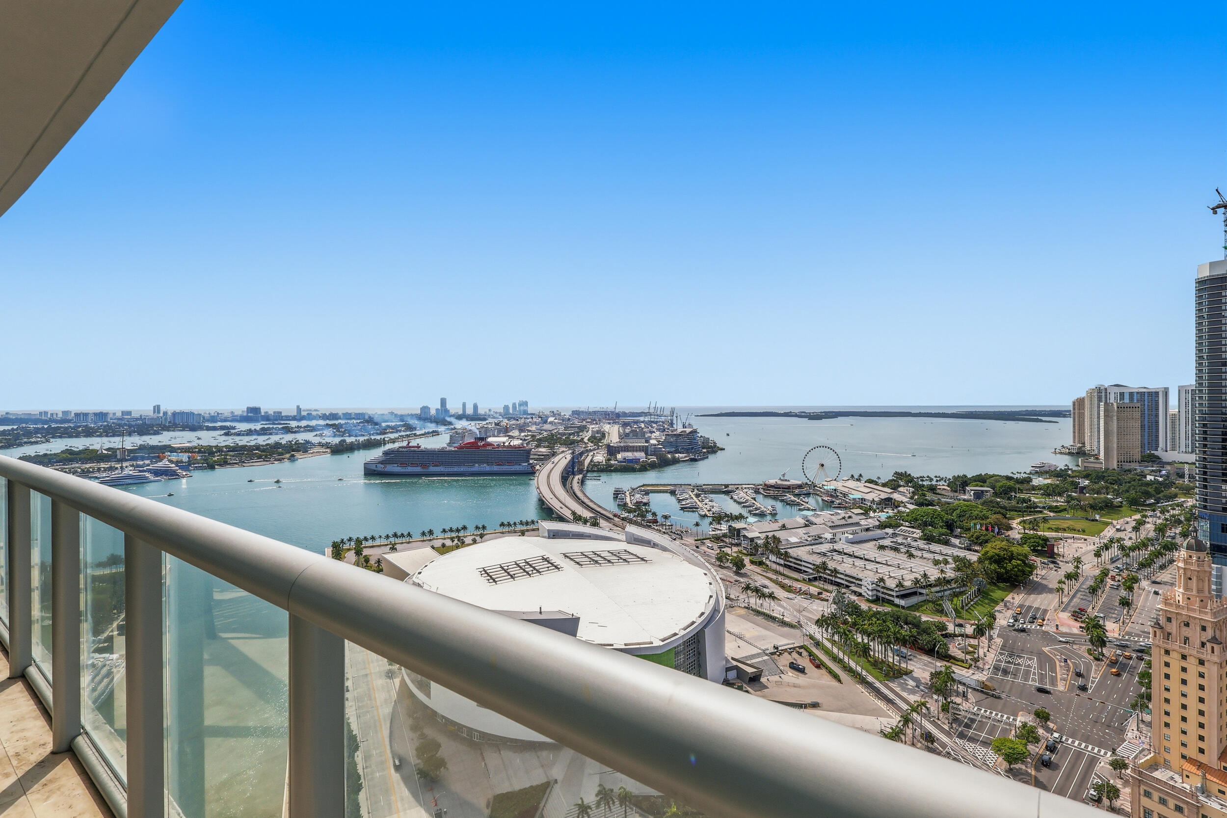 MARINABLUE CONDO - Residential