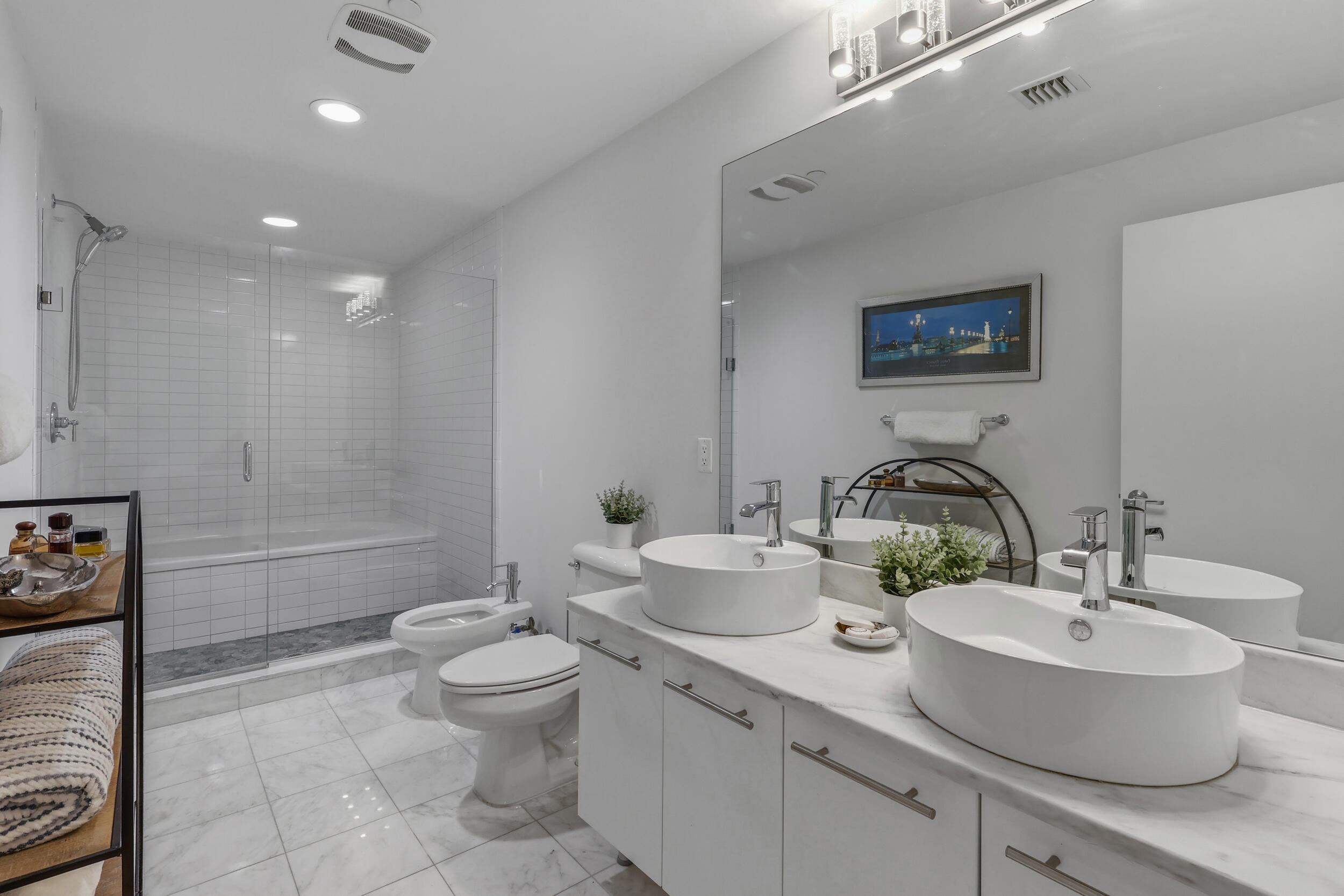 MARINABLUE CONDO - Residential