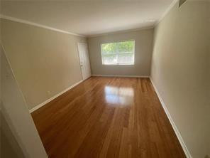 SHORES PLAZA EAST - Residential