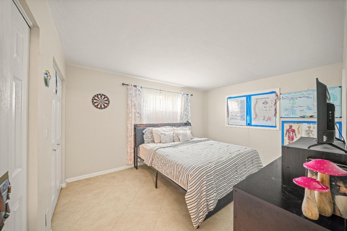 EMERALD ISLES CONDO - Residential