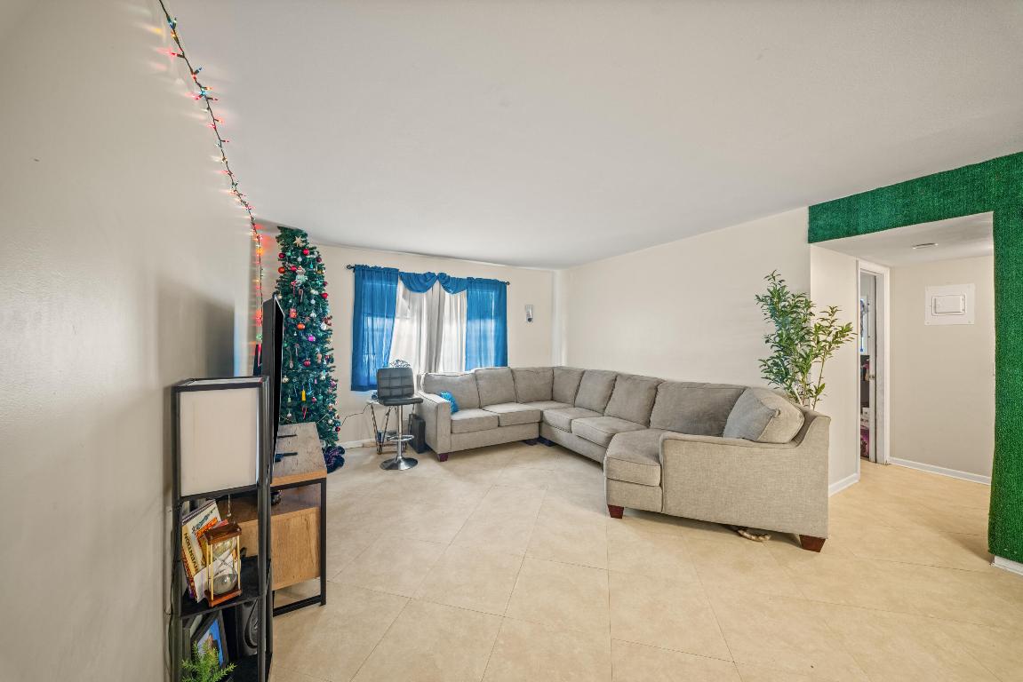 EMERALD ISLES CONDO - Residential