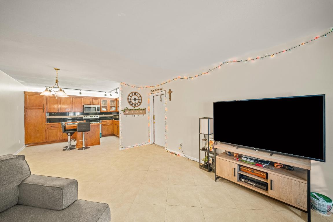 EMERALD ISLES CONDO - Residential