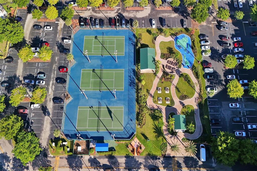 PARK PLACE CONDOMINIUM NO FIVE - Residential