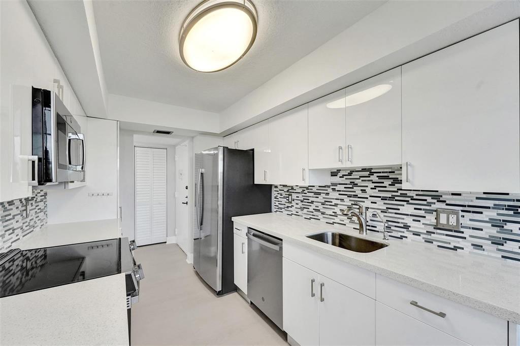 PARK PLACE CONDOMINIUM NO FIVE - Residential